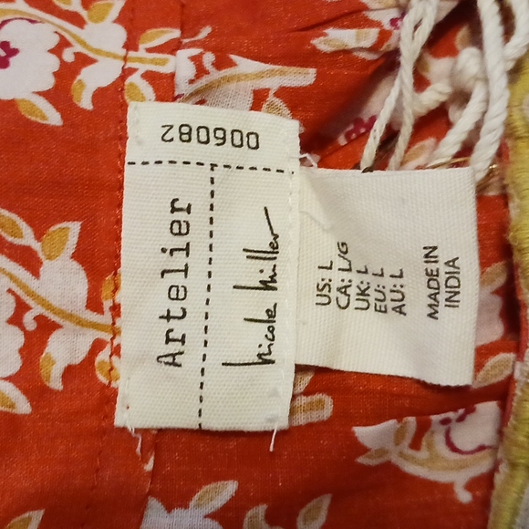 Atelier by Nicole Miller Embroidered Tank Top in Size Large (NWT) - Picture 7 of 9